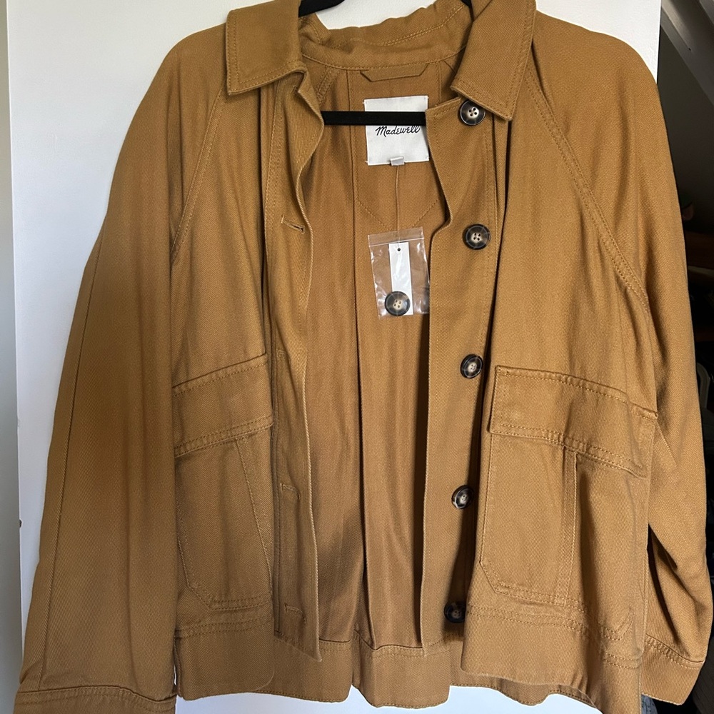 Lightweight fall jacket - Picture 2 of 3